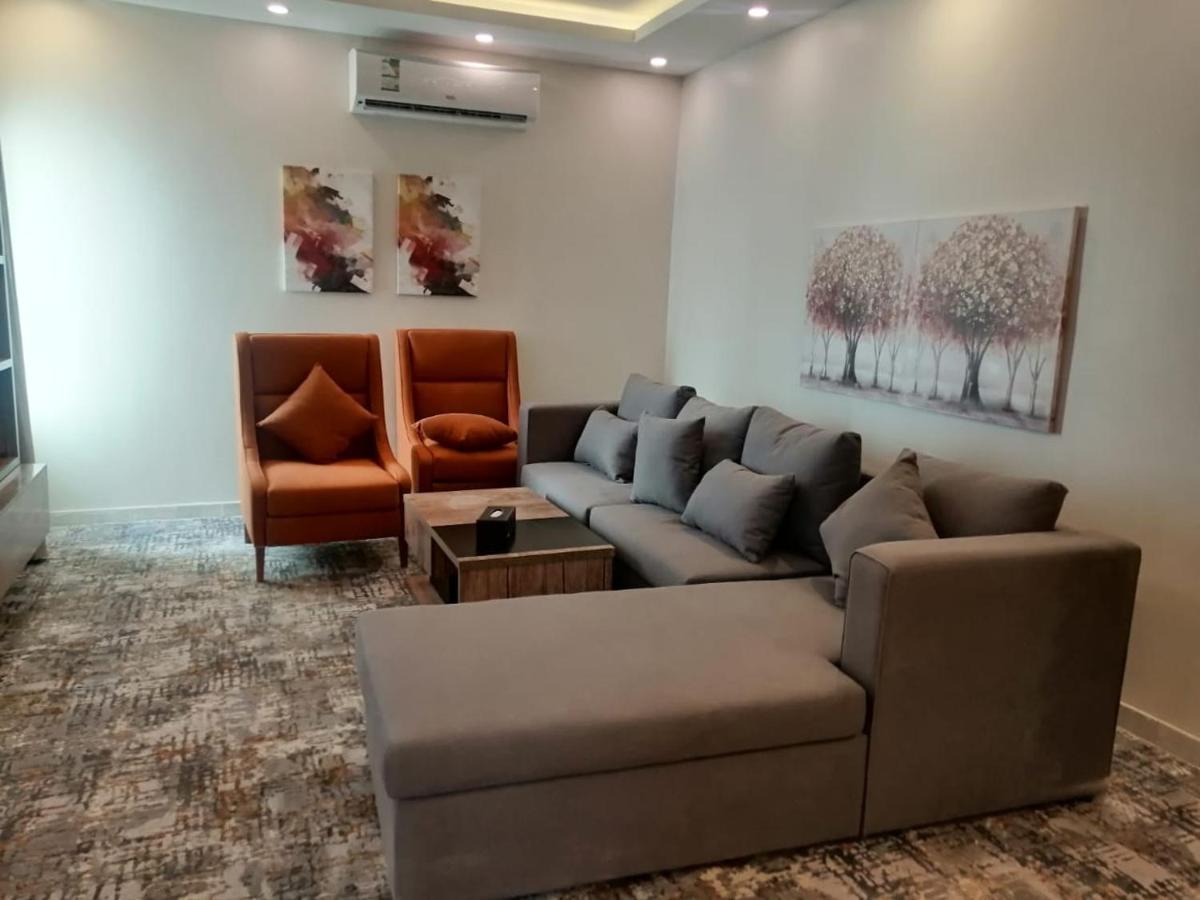 Clowzer Appartments Hotel 3*